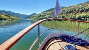 passeio de barco no douro